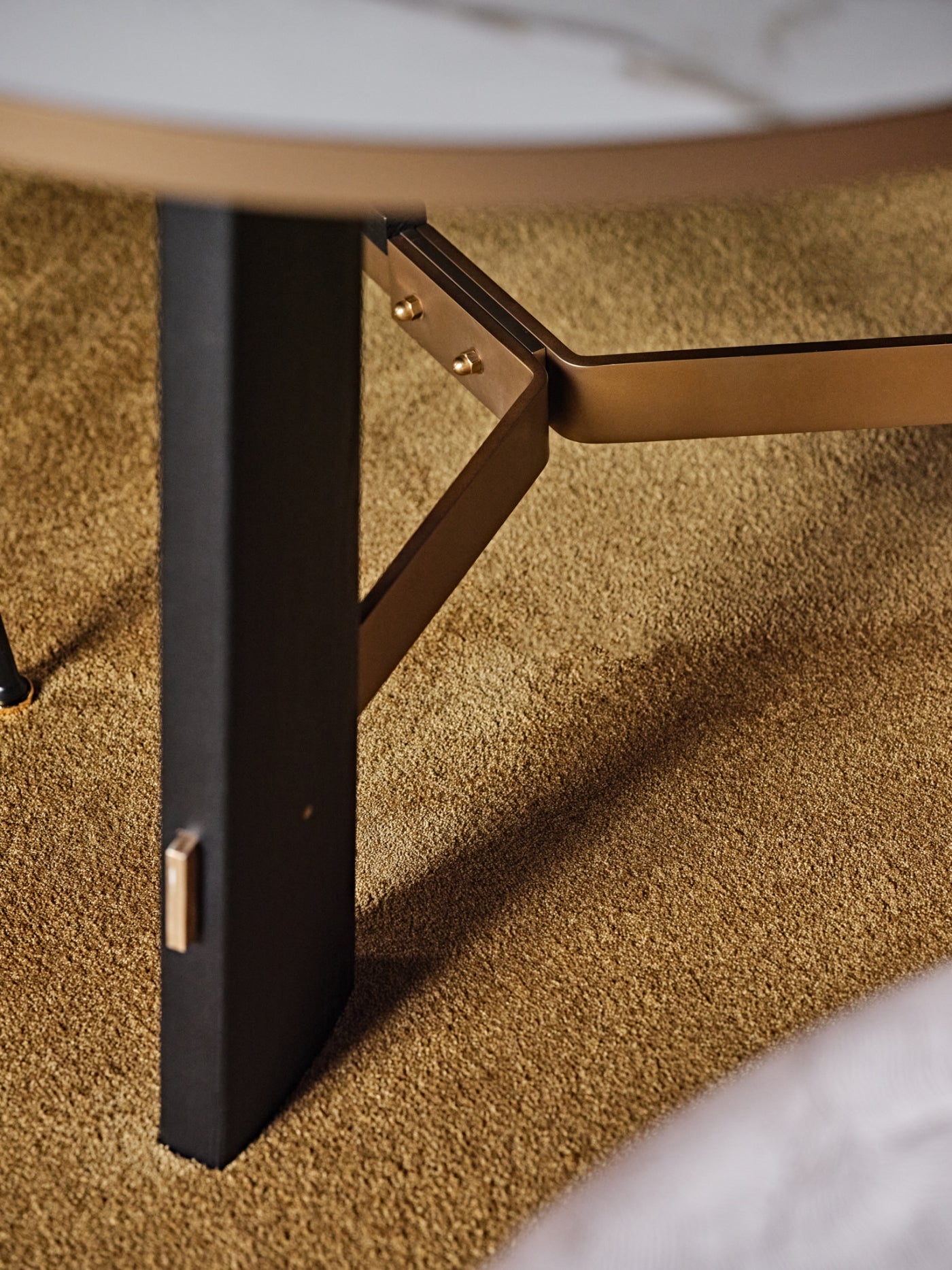 Opera Table – Opsis Designs