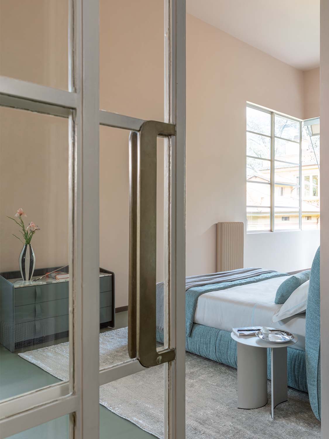 Layla Bed – Opsis Designs